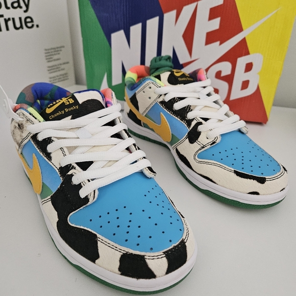 MultiColored Dunks - Picture 4 of 7